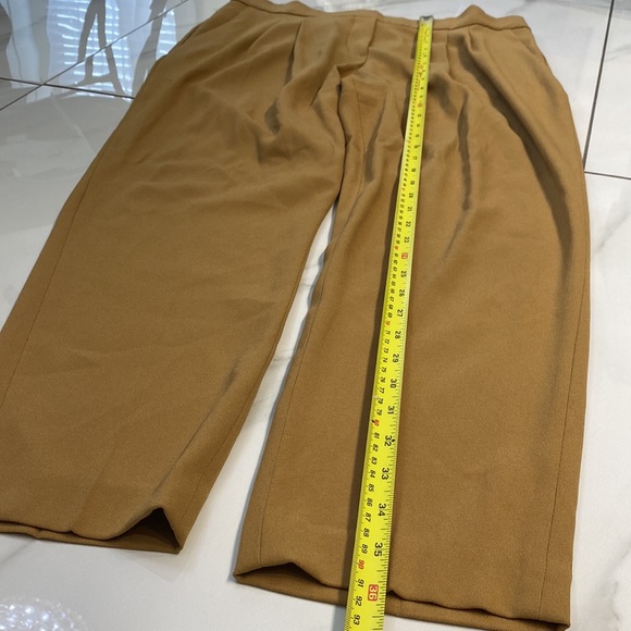 Aritzia Babaton Cohen Pant Cohen Size12/L mustard colour ⭐️⭐️⭐️⭐️ - Picture 4 of 14